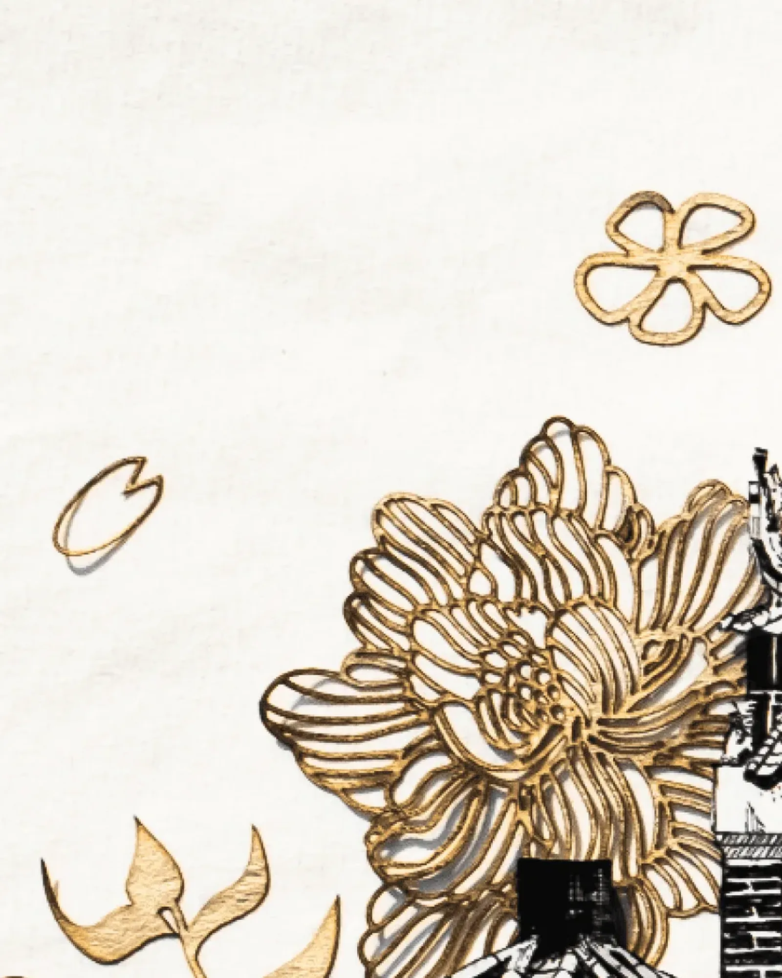 回紋 Epiphany in detail: gold papercut peonies and leaves against the ink roofline